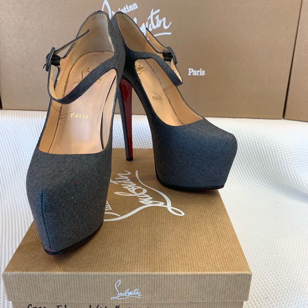 CL  Grey Daffodile Heather Flannel platform
